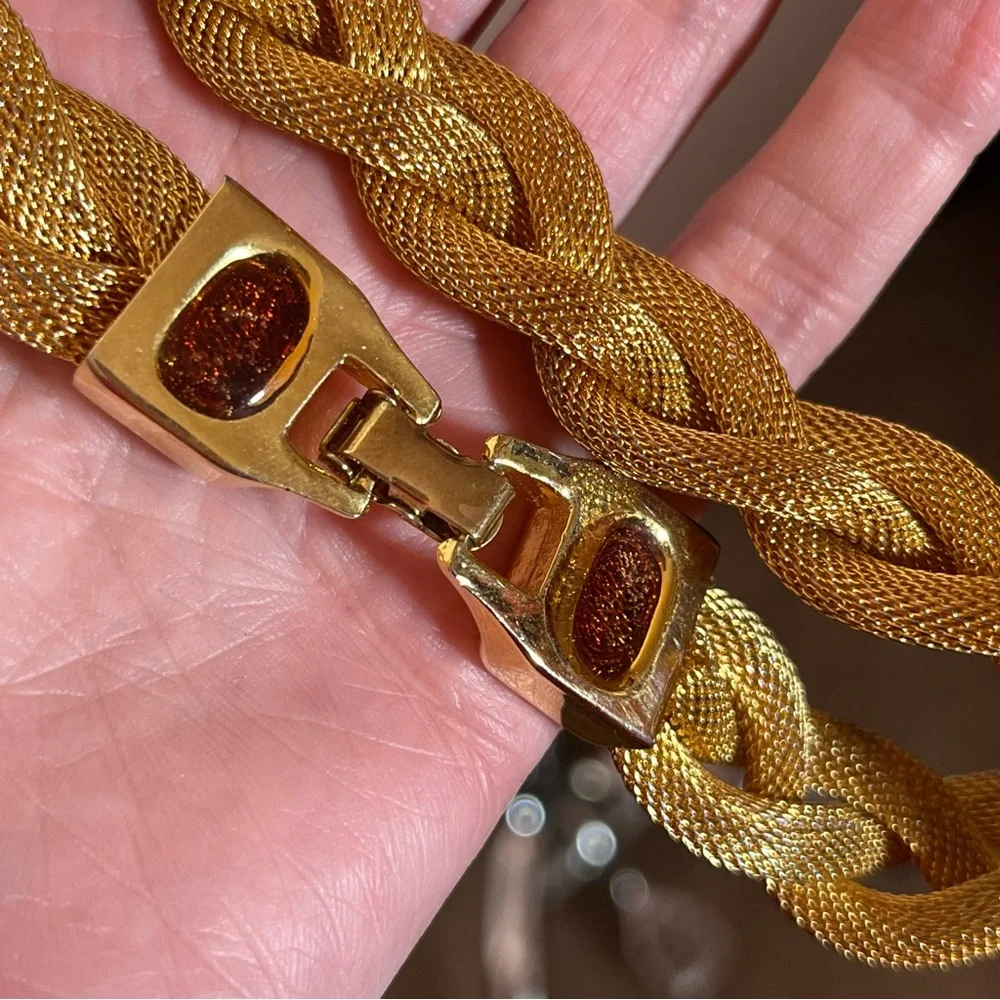 Vintage 80 90 Retro Thick Wide Mobwife Maximalism Gold Chocker Necklace - Picture 9 of 15